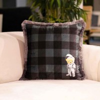 Knight_Teddy_Cushion_EY265-01