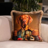 Serious_Dog_Cushion_EY244-01