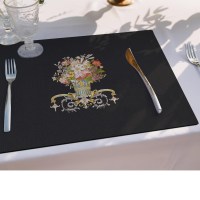 black-figurative-flower-fabric-placemat-set-of-4-35x50cm-01