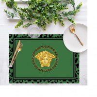 green-medusa-fabric-placemat-set-of-4-35x50cm-01